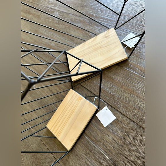 Hexagon Shelves - Picture 5 of 7